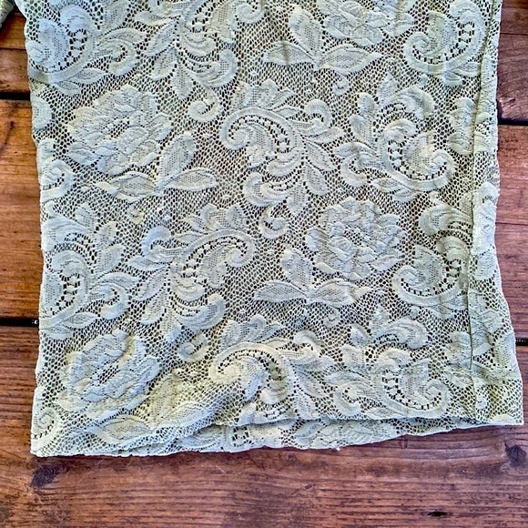 Vintage Three Dots Lace 3/4 Sleeve Top - Picture 2 of 11